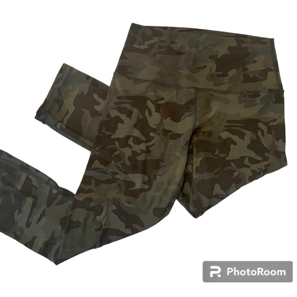 🍋 LULU LEMON Camo 29” High Waisted Leggings Size 6